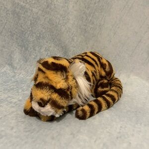 Jellycat Striped Tiger Plush Toy - Brown and Cream
TAYLOR TIGER 🐅